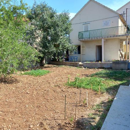 Kuca Za Odmor Ljubica Sibenik Villa Bagian luar foto