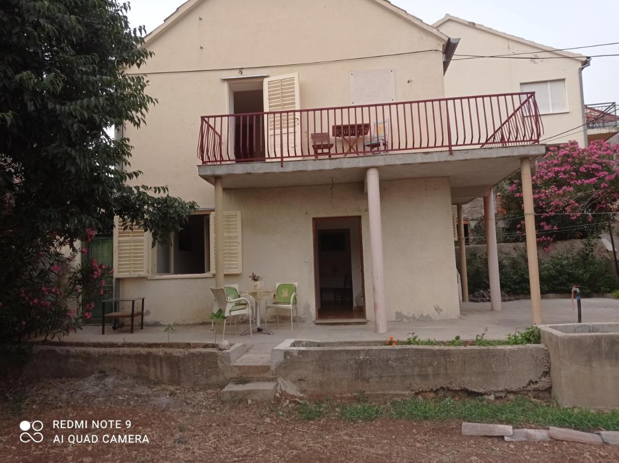 Kuca Za Odmor Ljubica Sibenik Villa Bagian luar foto