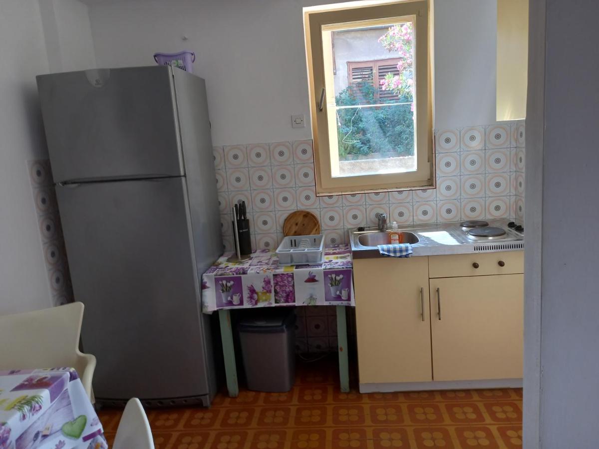 Kuca Za Odmor Ljubica Sibenik Villa Bagian luar foto